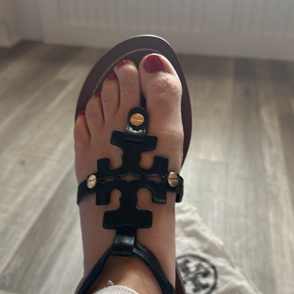 Cute Black Strapy Sandals - Picture 3 of 4